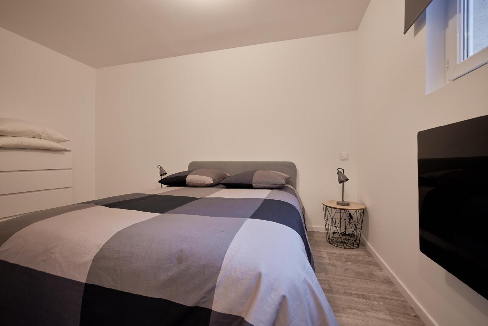 T2Lescordeliers Apartman Pamiers Szoba fotó
